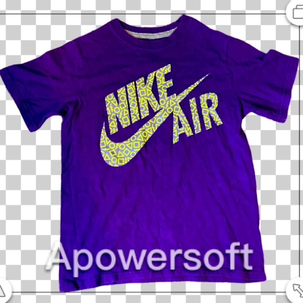 Nike tee